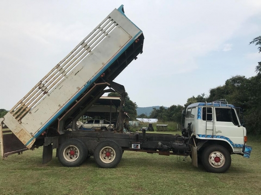 สิบล้อฮีโน่ ดั๊ม 2 เพลา พวงมาลัยพาวเวอร์ เบรคจิฟฟี่ เครื่อง 195