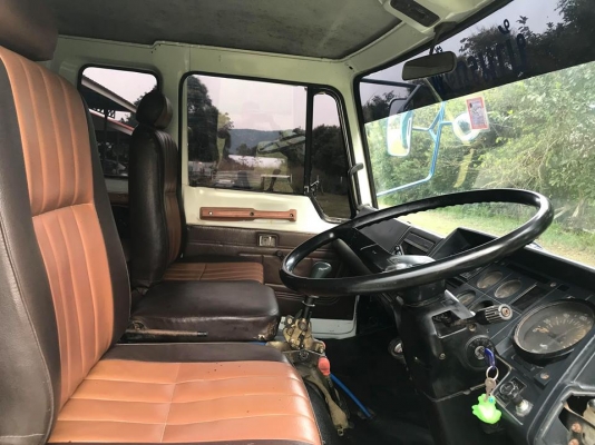 สิบล้อฮีโน่ ดั๊ม 2 เพลา พวงมาลัยพาวเวอร์ เบรคจิฟฟี่ เครื่อง 195