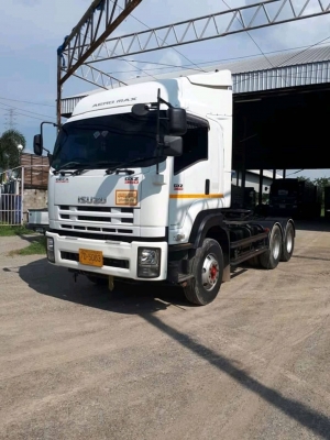 Isuzu 360 แรง ธันวา 57 สิบล้อหัวลาก สวยเดิมทุกชิ้น ยางเต็ม ไมล์สองแสนปลายๆ ทะเบียนพร้อม เครดิตดีใช้เงินดาว์นน้อย