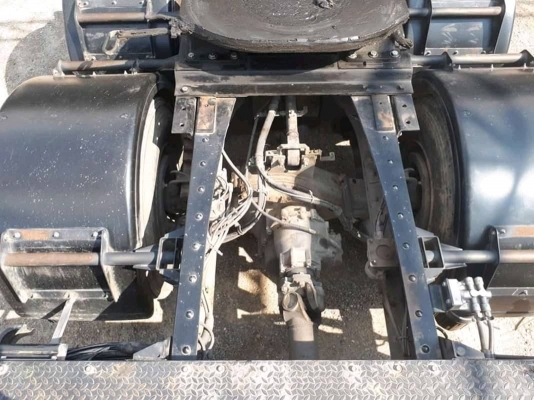 Isuzu 360 แรง ธันวา 57 สิบล้อหัวลาก สวยเดิมทุกชิ้น ยางเต็ม ไมล์สองแสนปลายๆ ทะเบียนพร้อม เครดิตดีใช้เงินดาว์นน้อย