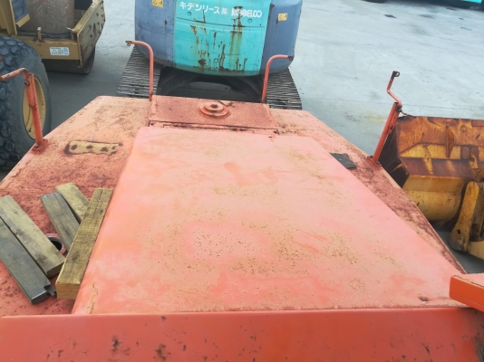 ขายรถบด 7 ล้อยางเก่านอก DYNAPAC CP202W สนใจโทร 061-4194021 ภู