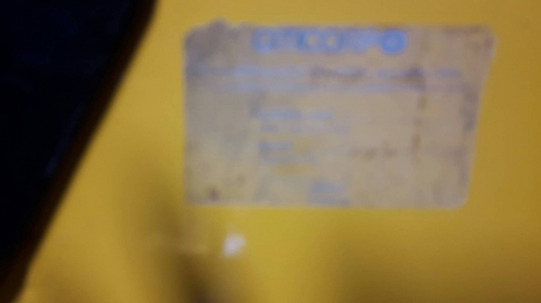 ขายรถบด DYNAPAC.CA251.10 ตันสั่นสะเทือนสองตุ่มมีเรียบกับหนามเล่มทะเบียนราคา 1,050,000