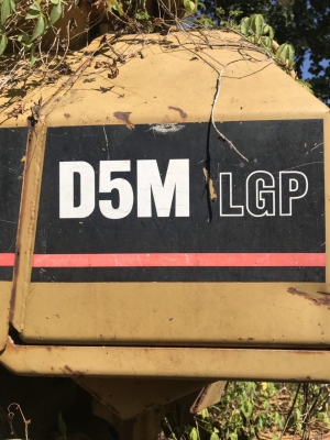 รถแทรกเตอร์ D5M