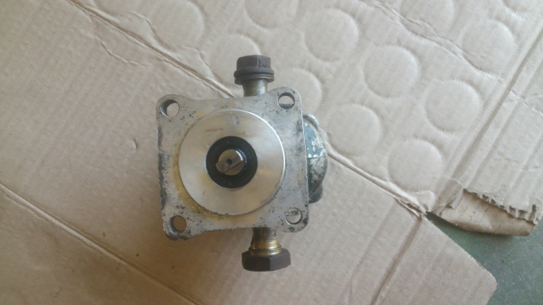 ปั๊มยกหาง   kubota  B6000