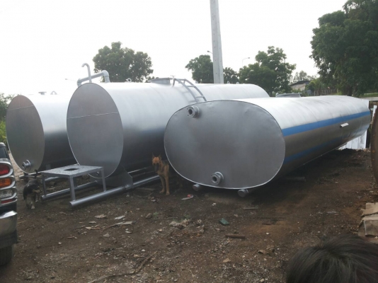 ถังเหล็กสภาพสวยๆ 15000 ลิตรพร้อมใช้งาน