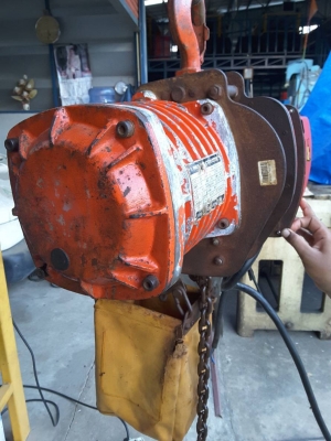 รอกโซ่ไฟฟ้า 500 ก.ก.380V สามเฟส