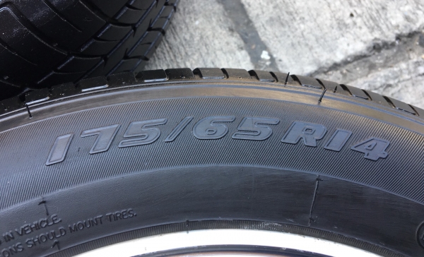 ล้อแม็ก Toyota Vios ขอบ 14 พร้อมยาง 175-65-14 ปลายปี 16 ดอกยางหนาปึกทุกเส้น