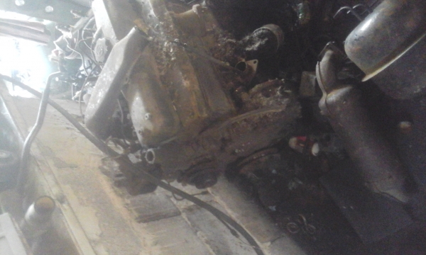 ขายถูกเครื่องดีเซล2j toyota โฟล์คลิฟท์