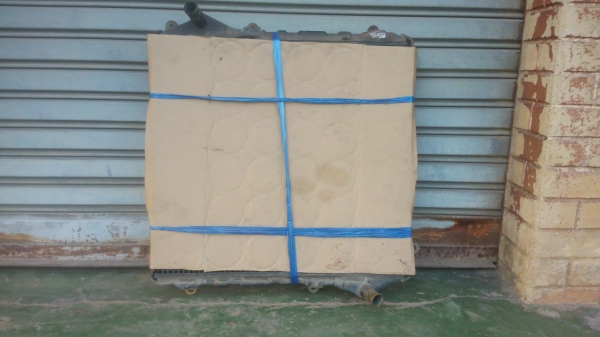 หม้อน้ำเสริม รถตู้ HIACE