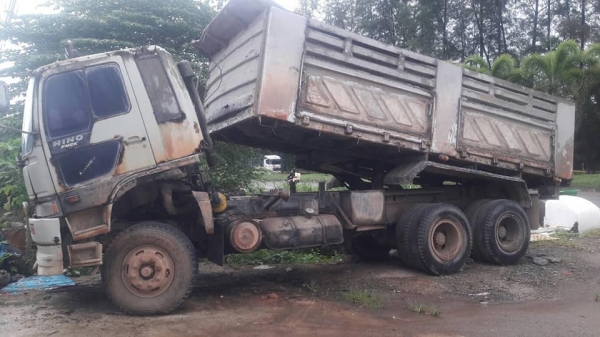 ขาย2k 260แรงk13d 2เพลา มีระบบรากลูก เครื่องดี ทะเบียนพร้อม