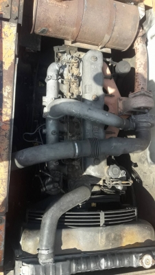 HITACHI EX 200-2 บอดี้สวยเดิมๆพร้อมใช้งานได้เลย เอกสารเล่มทะเบียนครบ ช่วงล่างเเน่น โซ่ใบสภาพเต็มดีประมาณ 70\% พร้อมใช้งาน