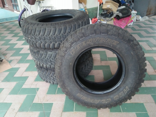 ยาง DEESTONE 265/75 R16 ปี 17 ใหม่มาก