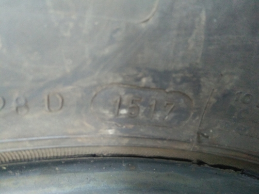 ยาง DEESTONE 265/75 R16 ปี 17 ใหม่มาก