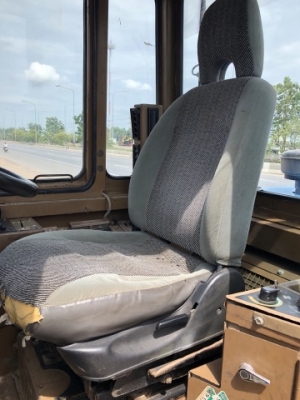 ขายรถตักล้อยาง CAT 936F นำเข้าเองจากญี่ปุ่น สภาพสวยพร้อมใช้ มีVDOการทำงานครับ ขายรถตักล้อยาง CAT 936F นำเข้าเองจากญี่ปุ่น สภาพสวยพร้อมใช้ มีVDOการทำงานครับ