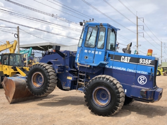 ขายรถตักล้อยาง CAT 936F นำเข้าเองจากญี่ปุ่น สภาพสวยพร้อมใช้ มีVDOการทำงานครับ ขายรถตักล้อยาง CAT 936F นำเข้าเองจากญี่ปุ่น สภาพสวยพร้อมใช้ มีVDOการทำงานครับ