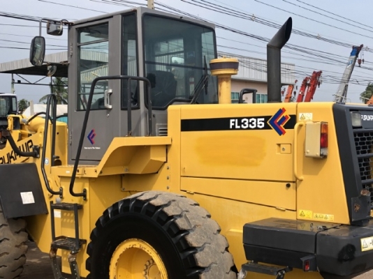 ขายรถตักล้อยาง FURUKAWA FL335-3 (TCM L27-3) ปี 2006 นำเข้าเองจากญี่ปุ่น สภาพสวยพร้อมใช้ มีVDOการทำงานครับ
