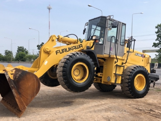 ขายรถตักล้อยาง FURUKAWA FL335-3 (TCM L27-3) ปี 2006 นำเข้าเองจากญี่ปุ่น สภาพสวยพร้อมใช้ มีVDOการทำงานครับ