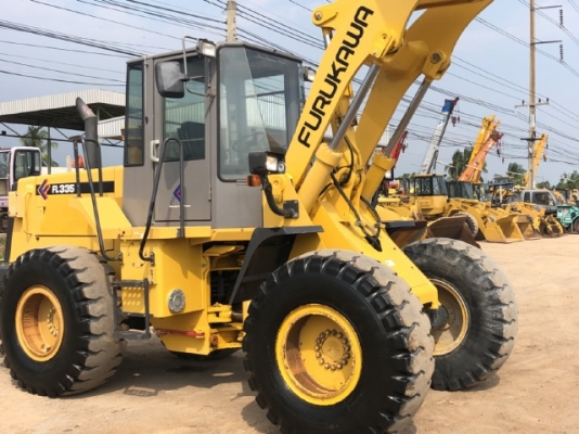 ขายรถตักล้อยาง FURUKAWA FL335-3 (TCM L27-3) ปี 2006 นำเข้าเองจากญี่ปุ่น สภาพสวยพร้อมใช้ มีVDOการทำงานครับ