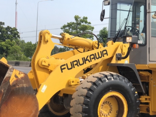 ขายรถตักล้อยาง FURUKAWA FL335-3 (TCM L27-3) ปี 2006 นำเข้าเองจากญี่ปุ่น สภาพสวยพร้อมใช้ มีVDOการทำงานครับ