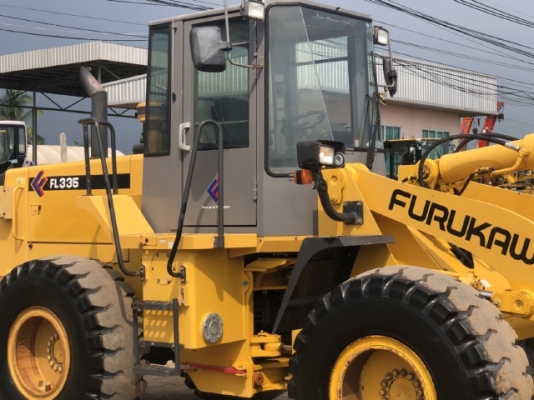 ขายรถตักล้อยาง FURUKAWA FL335-3 (TCM L27-3) ปี 2006 นำเข้าเองจากญี่ปุ่น สภาพสวยพร้อมใช้ มีVDOการทำงานครับ