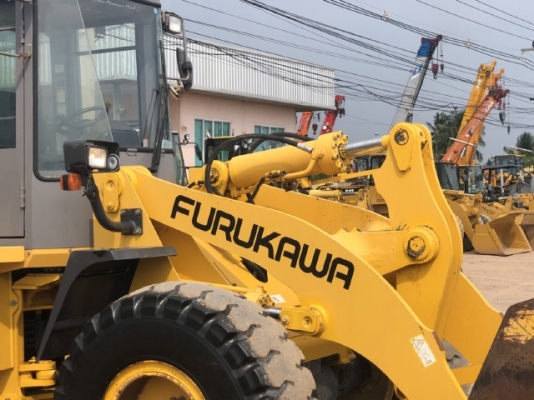 ขายรถตักล้อยาง FURUKAWA FL335-3 (TCM L27-3) ปี 2006 นำเข้าเองจากญี่ปุ่น สภาพสวยพร้อมใช้ มีVDOการทำงานครับ