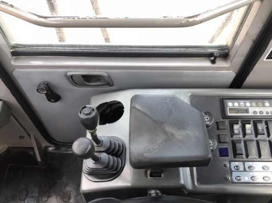 ขายรถตักล้อยาง FURUKAWA FL335-3 (TCM L27-3) ปี 2006 นำเข้าเองจากญี่ปุ่น สภาพสวยพร้อมใช้ มีVDOการทำงานครับ