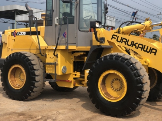 ขายรถตักล้อยาง FURUKAWA FL335-3 (TCM L27-3) ปี 2006 นำเข้าเองจากญี่ปุ่น สภาพสวยพร้อมใช้ มีVDOการทำงานครับ