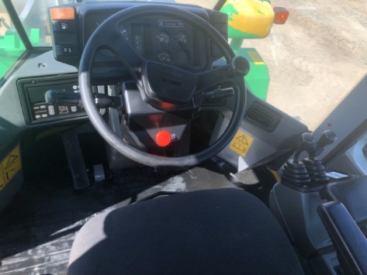 ขายรถตักล้อยาง KAWASAKI 65ZV-2 ปี 2012 (เทียบเท่า WA320) นำเข้าเองจากญี่ปุ่น สภาพสวยพร้อมใช้ มีVDOการทำงานครับ ขายรถตักล้อยาง KAWASAKI 65ZV-2 ปี 2012 (เทียบเท่า WA320) นำเข้าเองจากญี่ปุ่น สภาพสวยพร้อมใช้ มีVDOการทำงานครับ