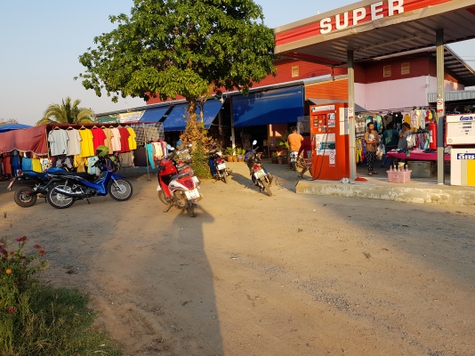 ขายตู้จ่ายน้ำมัน พร้อมโครงสร้าง พร้อมถัง 5000 ลิตร พร้อมป้ายราคาอุปกรณ์ทุกอย่าง