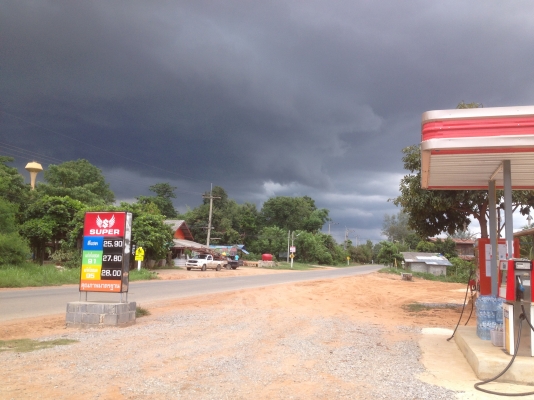 ขายตู้จ่ายน้ำมัน พร้อมโครงสร้าง พร้อมถัง 5000 ลิตร พร้อมป้ายราคาอุปกรณ์ทุกอย่าง