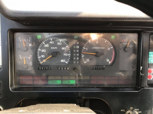 ขายรถเครน KATO KR-10H-L (ขนาด 10 ตัน) ปี 1998 นำเข้าเองจากญี่ปุ่น สภาพสวยพร้อมใช้ มีVDOการทำงานครับ ขายรถเครน KATO KR-10H-L (ขนาด 10 ตัน) ปี 1998 นำเข้าเองจากญี่ปุ่น สภาพสวยพร้อมใช้ มีVDOการทำงานครับ