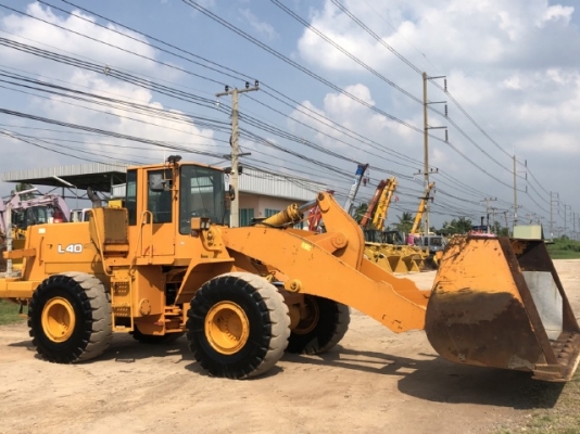 ขายรถตักล้อยาง TCM L40 แขนยาวพิเศษ นำเข้าเองจากญี่ปุ่น สภาพสวยพร้อมใช้ มีVDOการทำงานครับ