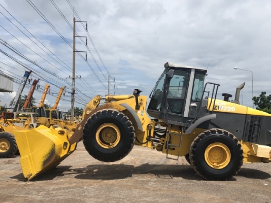 ขายรถตักล้อยาง HITACHI ZW220 (เทียบเท่า WA380-6) นำเข้าเองจากญี่ปุ่น สภาพสวยพร้อมใช้ มีVDOการทำงานครับ ขายรถตักล้อยาง HITACHI ZW220 (เทียบเท่า WA380-6) นำเข้าเองจากญี่ปุ่น สภาพสวยพร้อมใช้ มีVDOการทำงานครับ