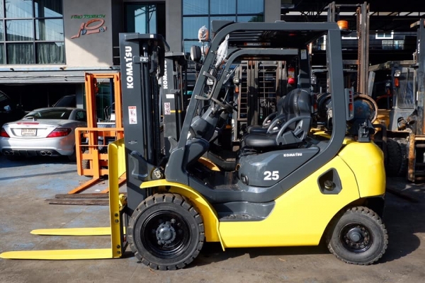 ขายรถฟอร์คลิฟท์เก่านอกนำเข้าจากญี่ปุ่น Komat&rsquo;su fg20-17