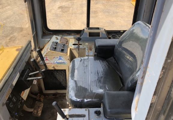 ขายรถดันดิน CAT D3C (4XX ชั่วโมง) นำเข้าเองจากญี่ปุ่น สภาพสวยพร้อมใช้ มีVDOการทำงานครับ