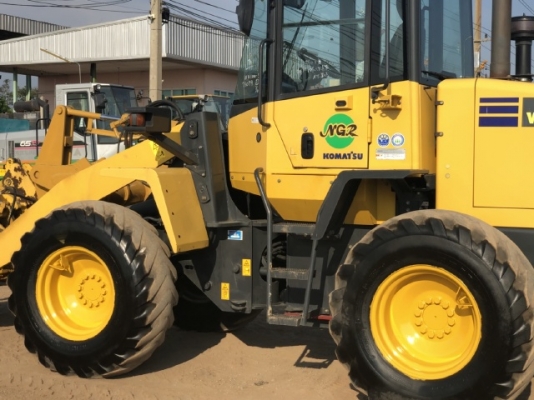 ขายรถตักล้อยาง KOMATSU WA100-5 แขนยาวพิเศษ นำเข้าเองจากญี่ปุ่น สภาพสวยพร้อมใช้ มีVDOการทำงานครับ