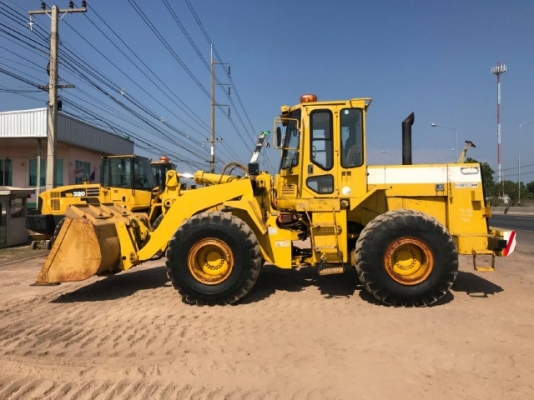 ขายรถตักล้อยาง CAT 950F มีใบมีดดัน นำเข้าเองจากญี่ปุ่น สภาพสวยพร้อมใช้ มีVDOการทำงานครับ