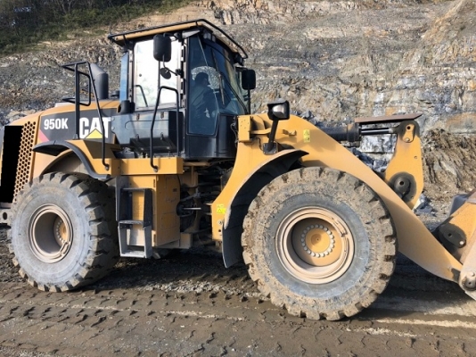 ขายรถตักล้อยาง CAT 950K ปี 2013 นำเข้าเองจากญี่ปุ่น สภาพสวยพร้อมใช้ ถึงเร็วๆนี้ครับ