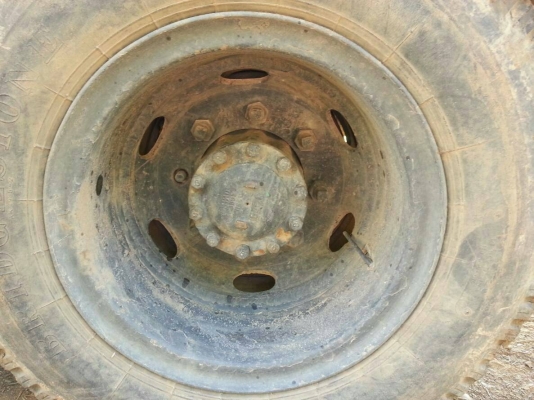 รถสิบล้ออีซูสุ เครื่อง195แรง มีเกียร์สโลว์ เฟืองท้าย ZMX เพาเวอร์