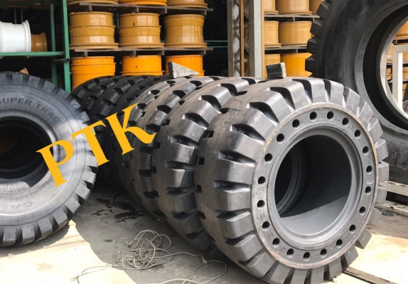 ยางตันใหม่ 17.5-25 ใส่รถตักล้อยาง