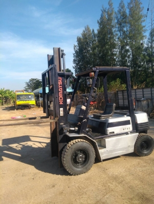รถฟอร์คลิฟต์ KOMATSU FG20-11 รถเก่านอกนำเข้า ยังไม่เคยใช้งานในไทย ยก 2 ตัน รถสภาพดี ยางดี พร้อมใช้งาน มีเอกสารใบอินวอยซ์ มี VDO การทำงานให้ชม
