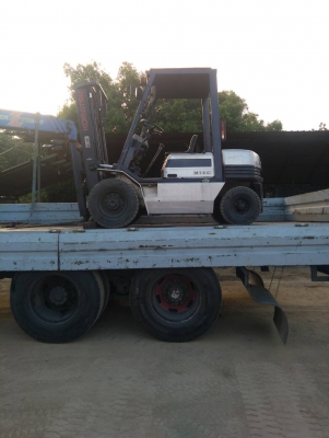 รถฟอร์คลิฟต์ KOMATSU FG20-11 รถเก่านอกนำเข้า ยังไม่เคยใช้งานในไทย ยก 2 ตัน รถสภาพดี ยางดี พร้อมใช้งาน มีเอกสารใบอินวอยซ์ มี VDO การทำงานให้ชม