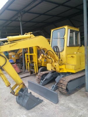 รถแบคโฮ KOMATSU PC20-1 รถเก่านอกนำเข้า ยังไม่เคยใช้งานในไทย ชม.การทำงาน 3000+ ชม. รถสภาพดี พร้อมใช้งาน มีเอกสารใบอินวอยซ์ มี VDO การทำงานให้ชม