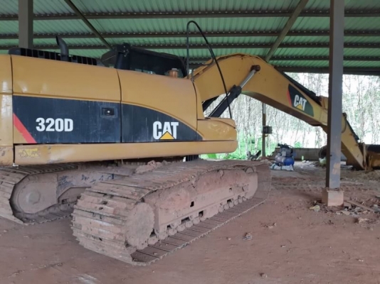 รถแบคโฮ CAT 320D. ( รถทำงาน 4,xxx ชม. ) สนใจติดต่อ 081 - 6079515