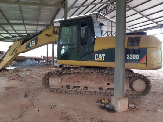 รถแบคโฮ CAT 320D. ( รถทำงาน 4,xxx ชม. ) สนใจติดต่อ 081 - 6079515