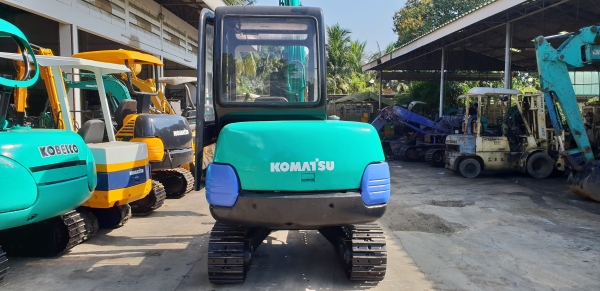 ขาย รถขุด KOMATSU รุ่น PC30-7- มือสองญี่ปุ่น แทรกเหล็ก สลัก บูทเอวแน่น 100\% คันนี้ มาพร้อม หัวเก๋ง-ไลน์กระแทก สวยพร้อมใช้งาน มือถือ 0818753444