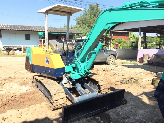 KOMATSU PC30-6 รถสวย พร้อมใช้งาน แรงดี เครื่องดี รถไม่มีปัญหาอะไร ราคาต่อรองได้ โทร0616613023แพรว????