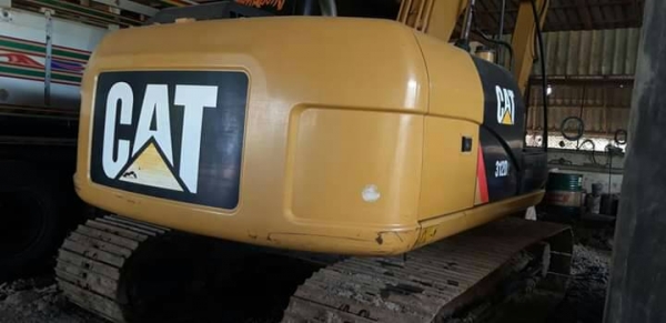ขายรถแบคโฮ CAT 312 D2 เอกสารอินวอย ไมล์ 12000 ราคา 1450000