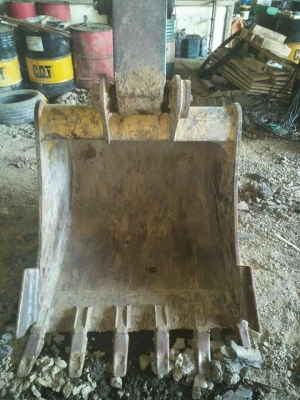 ขายรถแบคโฮ CAT 312 D2 เอกสารอินวอย ไมล์ 12000 ราคา 1450000