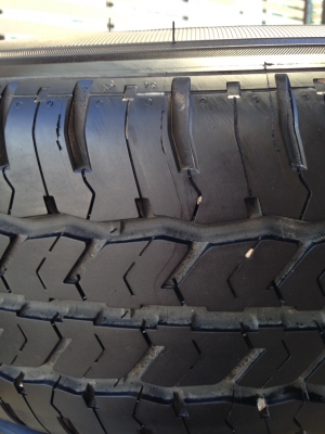 ขายยาง XCD 225/R15 พร้อมกะทะผ่า ใหม่ๆ